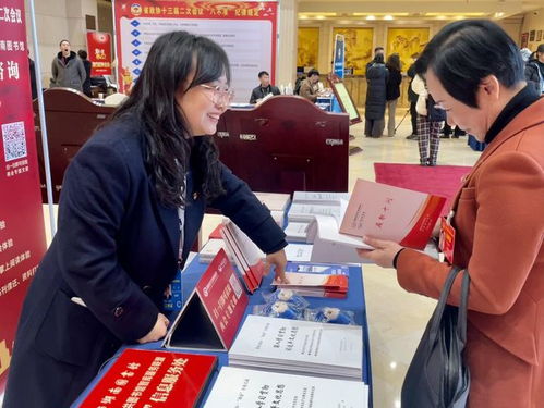 湖南圖書館以“三個服務(wù)”精準(zhǔn)助力省兩會信息咨詢工作